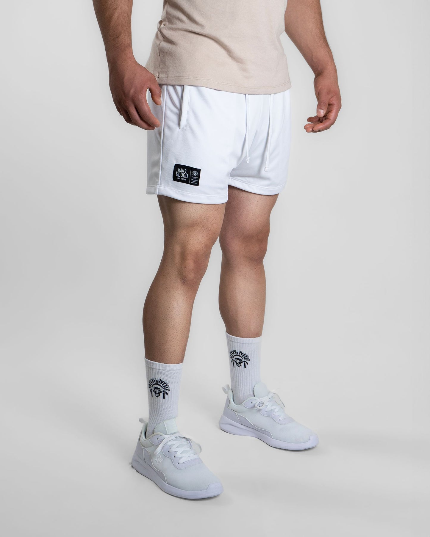 VICTORY SHORT -WHITE