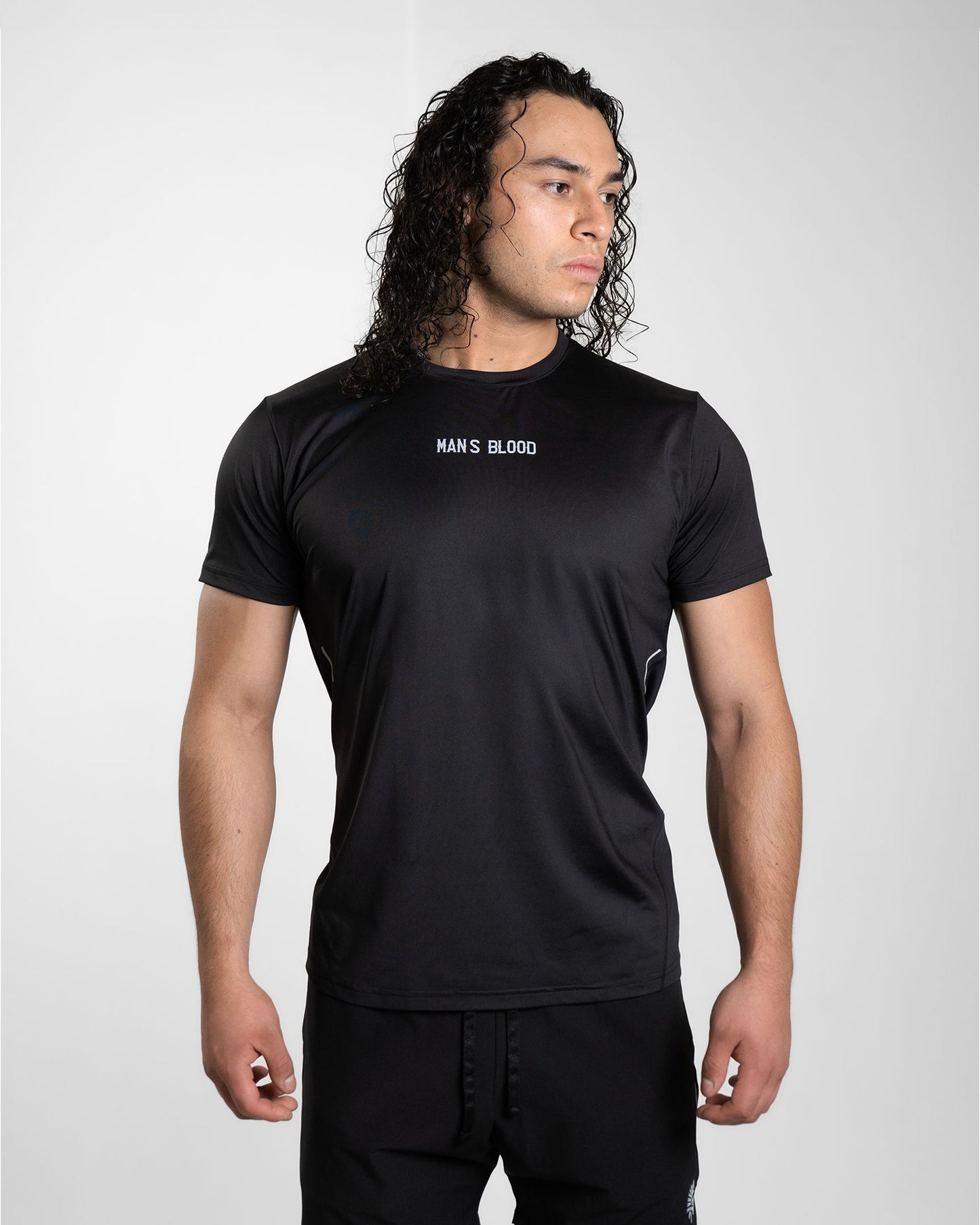 INVINCIBLE T-SHIRT - BLACK