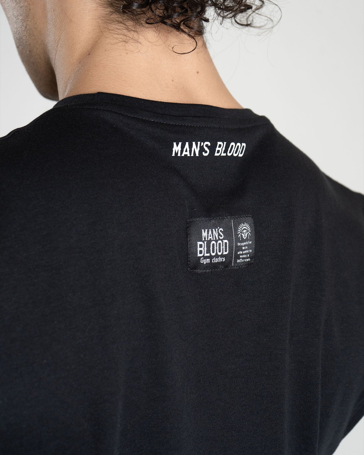 VICTORY T-SHIRT - BLACK